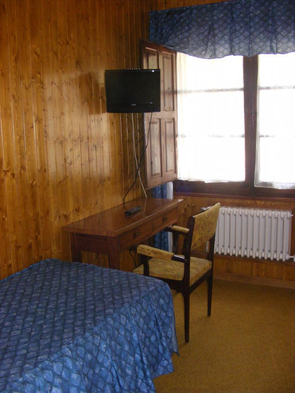 Hotel Europa Les Quarto foto